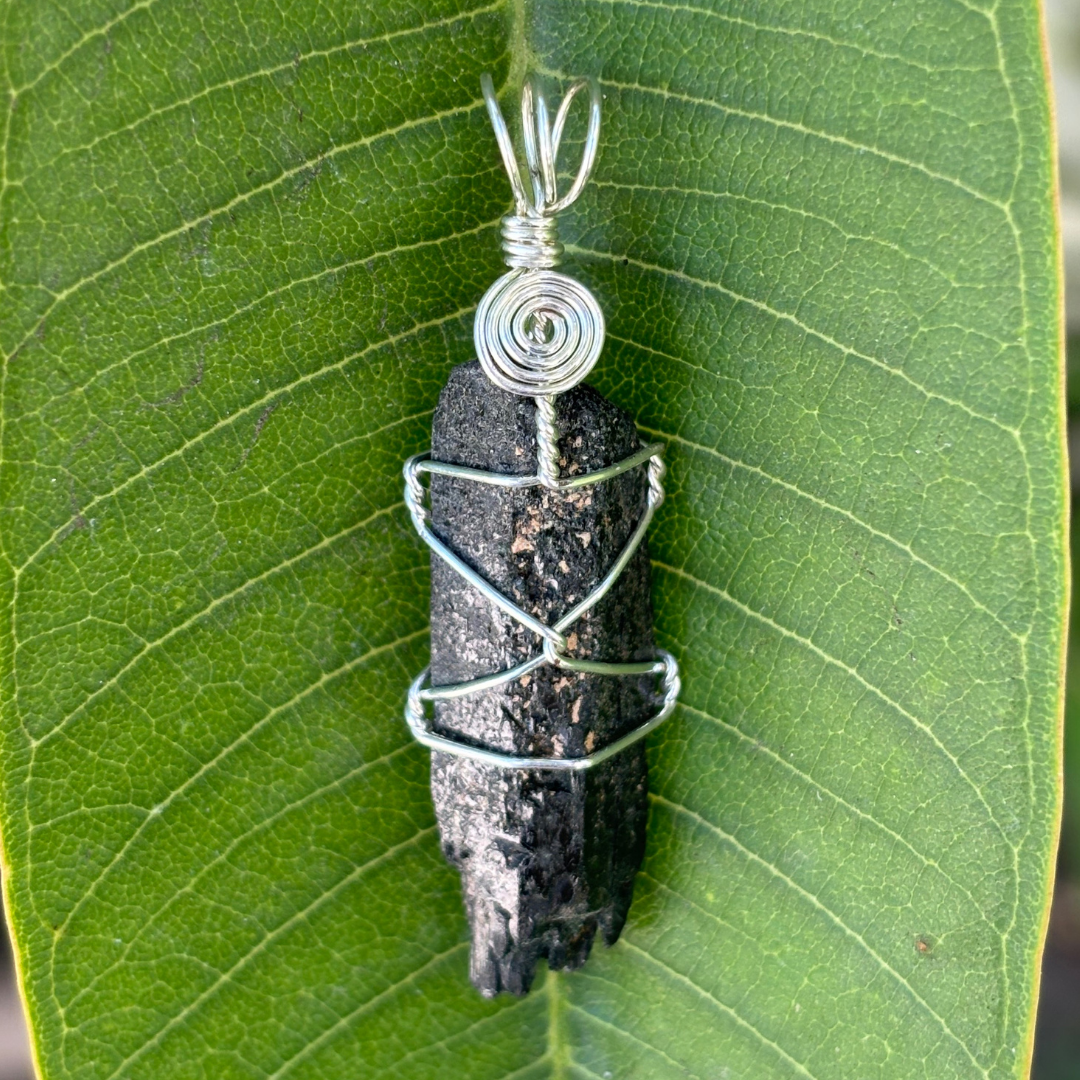 Aegerine Wrapped Pendant