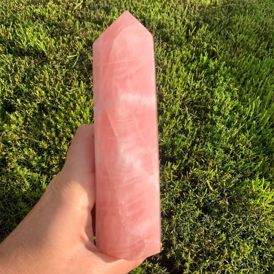Rose Quartz Point Tower - Large